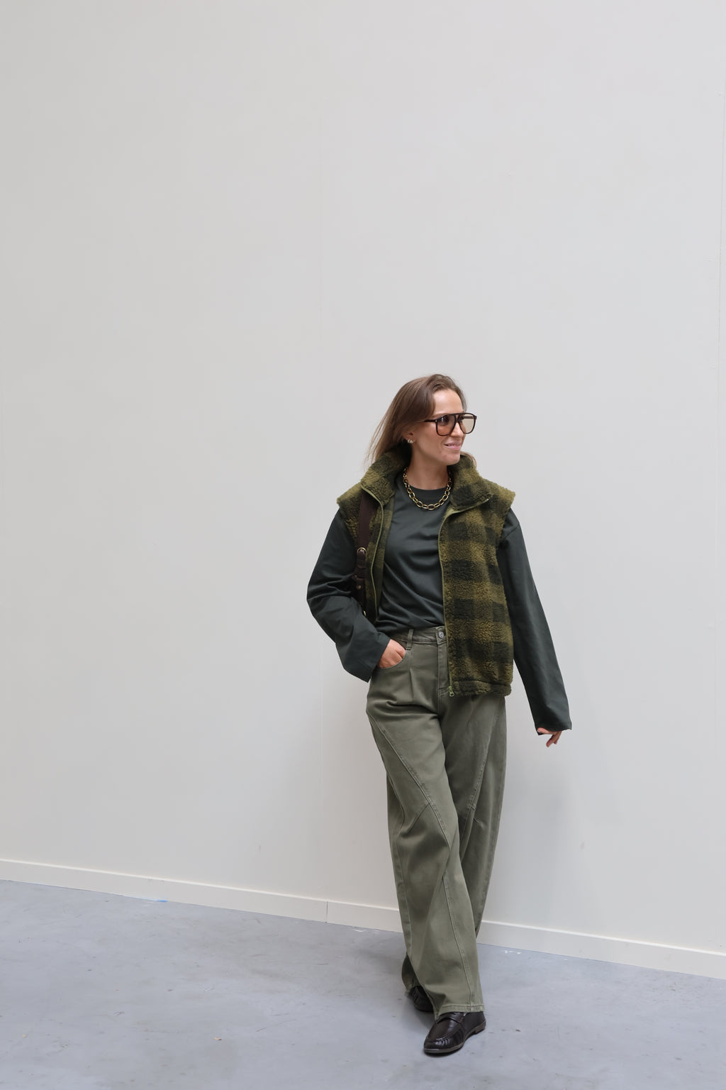 Annabel oversized longsleeve kaki