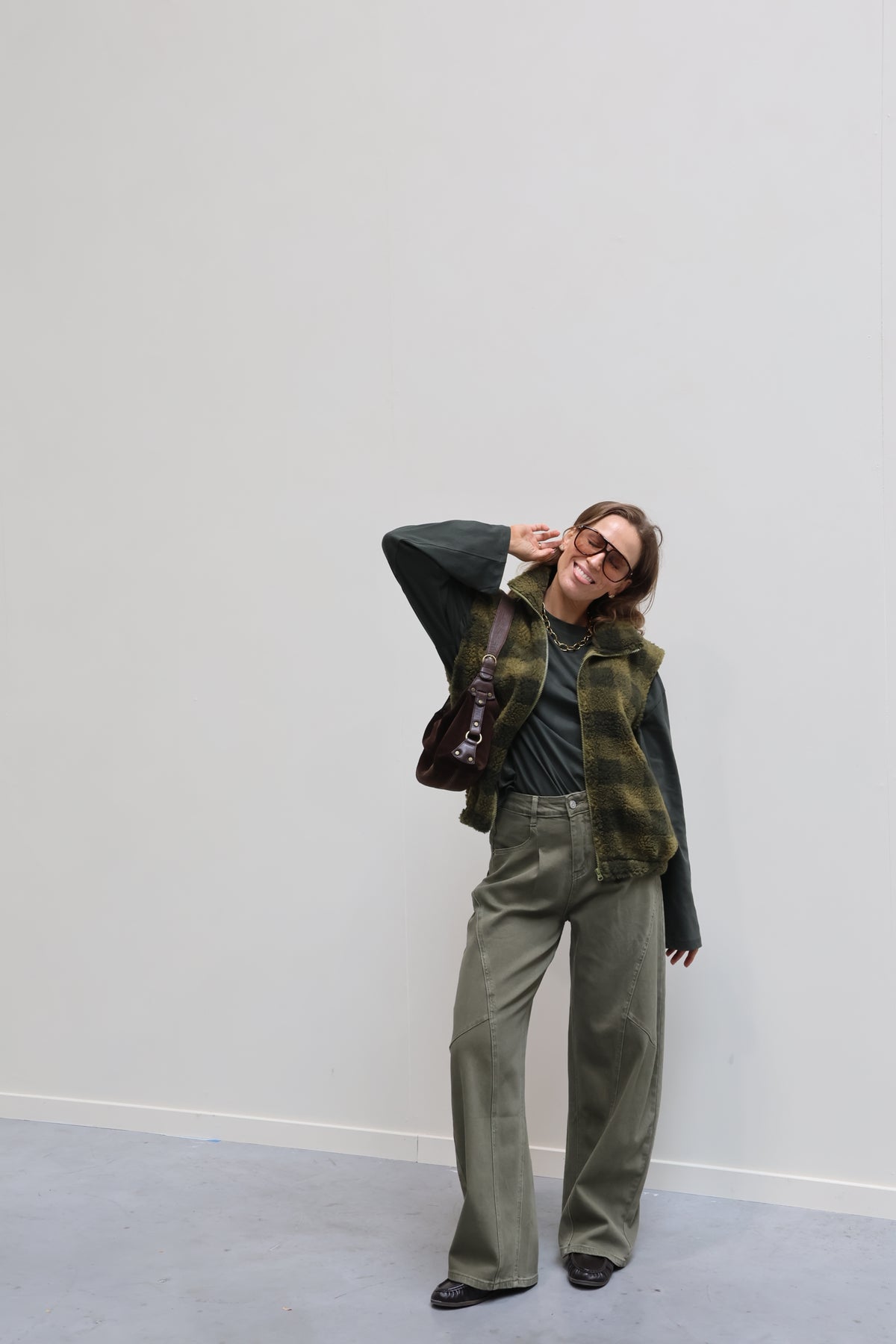 Annabel oversized longsleeve kaki