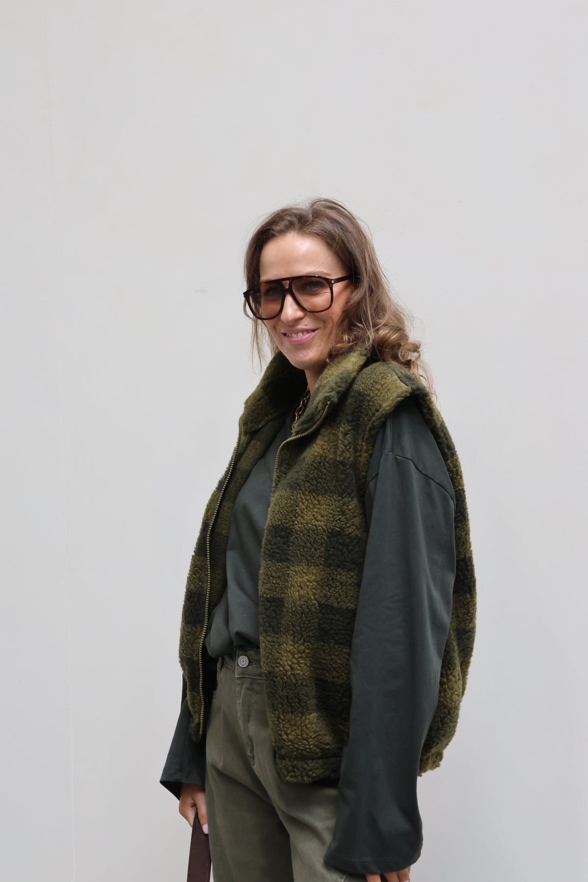 Annabel oversized longsleeve kaki