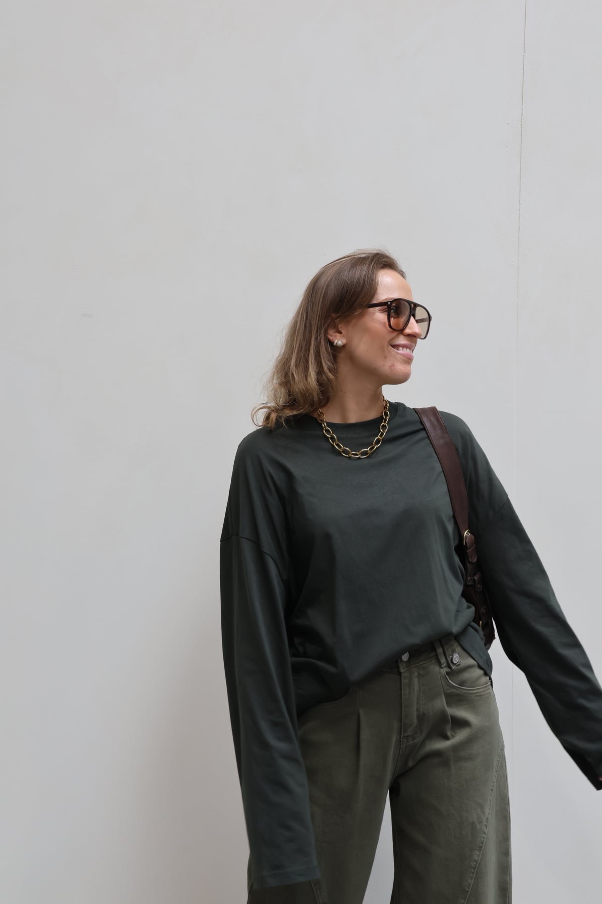 Annabel oversized longsleeve kaki