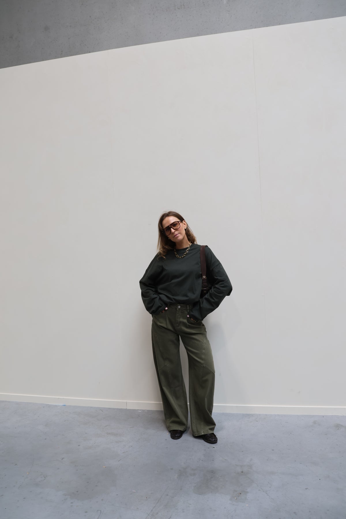 Annabel oversized longsleeve kaki