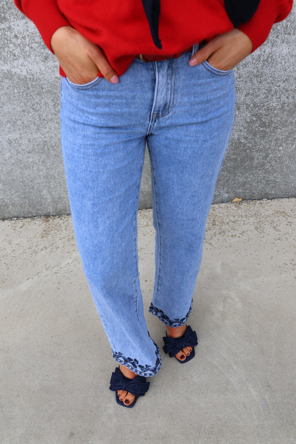 Nona flower detail jeans