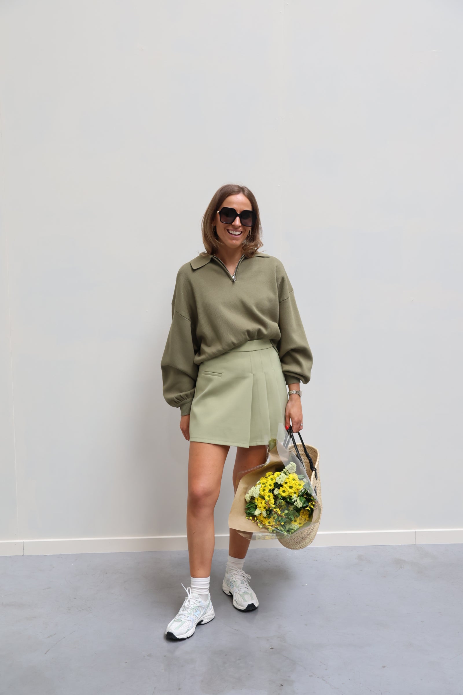 Ines cropped zipper sweater olive