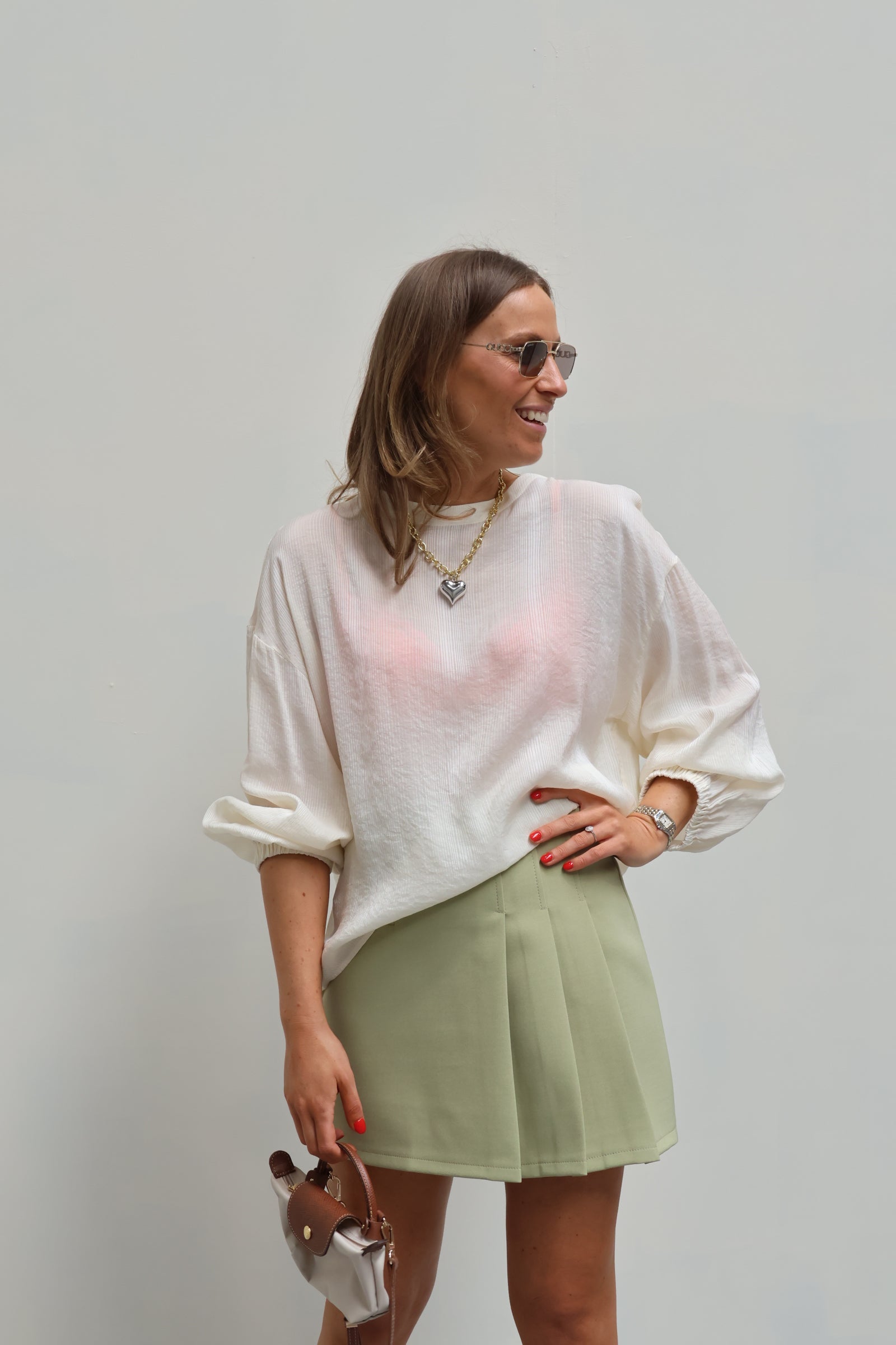 Luchtige top met crinkle stof en open rug - offwhite