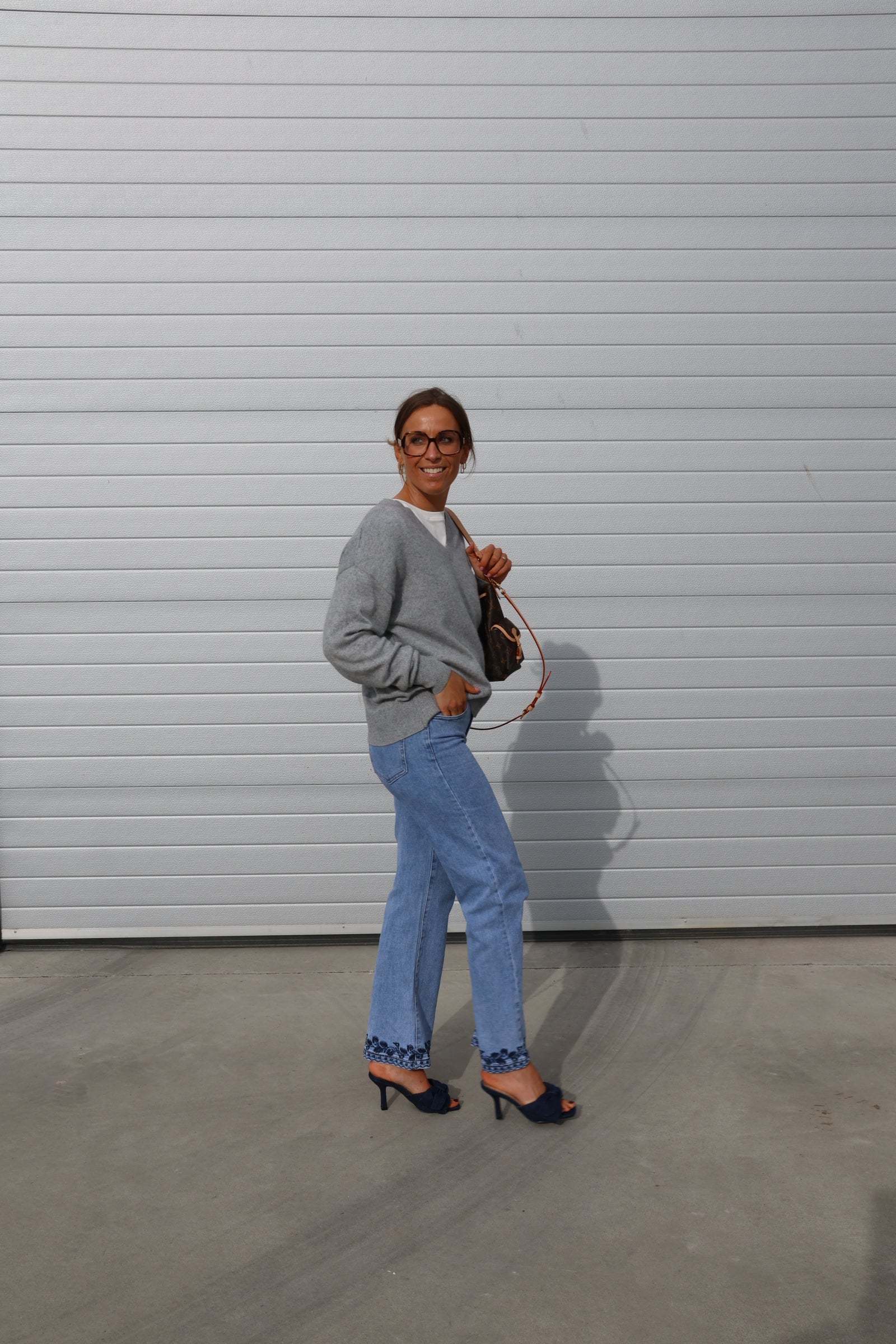 Manon V-neck knit grijs