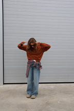 Freya light denim met dubbele knoopsluiting
