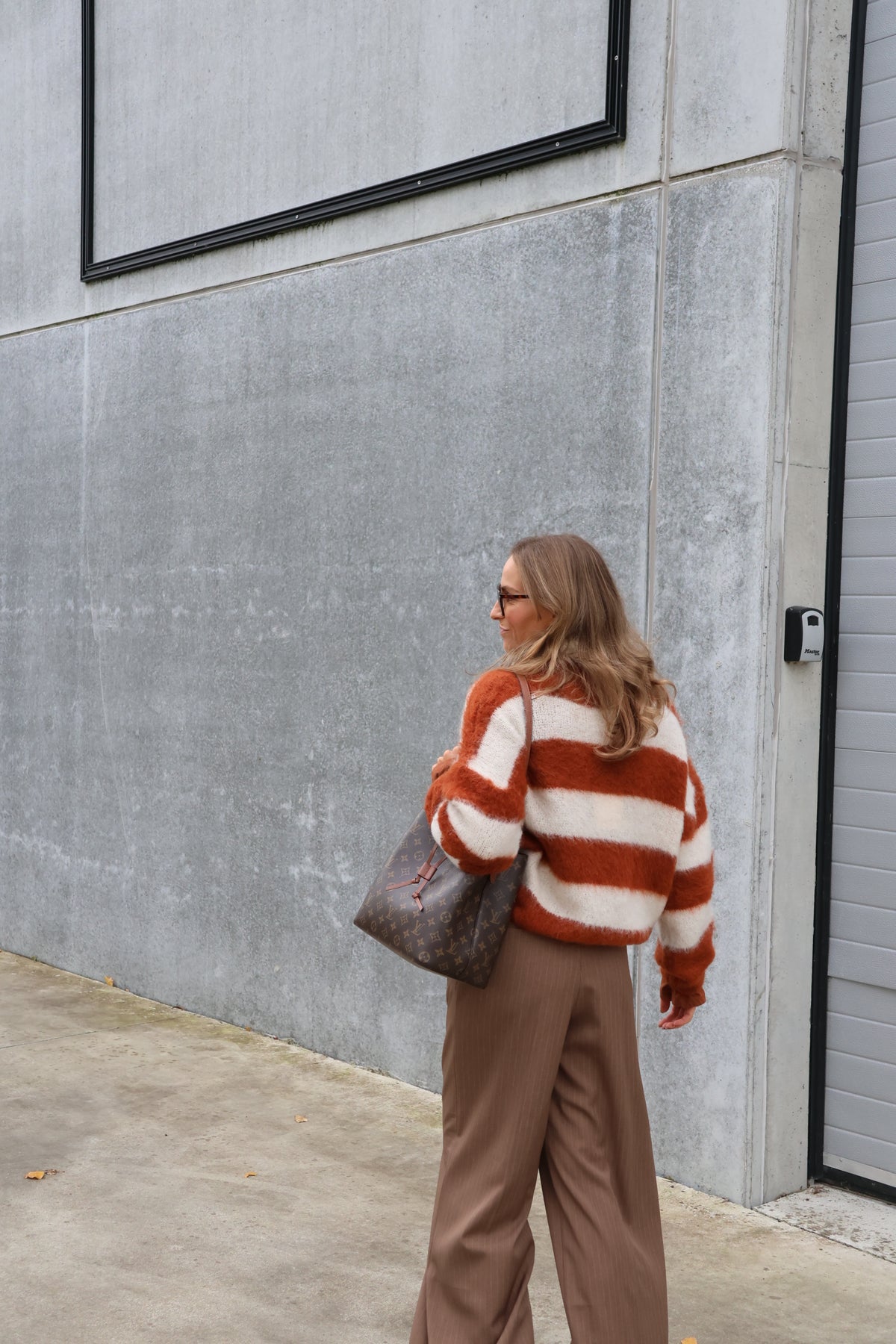 Kiana gestreepte fluffy knit roest
