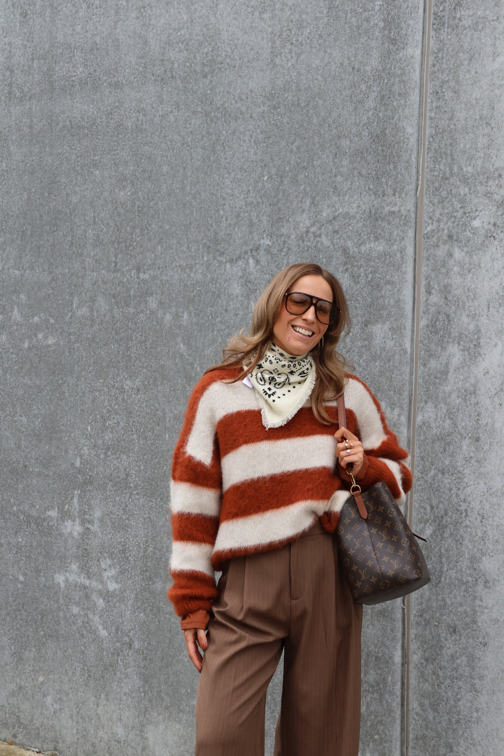 Kiana gestreepte fluffy knit roest