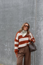 Kiana gestreepte fluffy knit roest