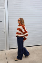 Kiana gestreepte fluffy knit roest