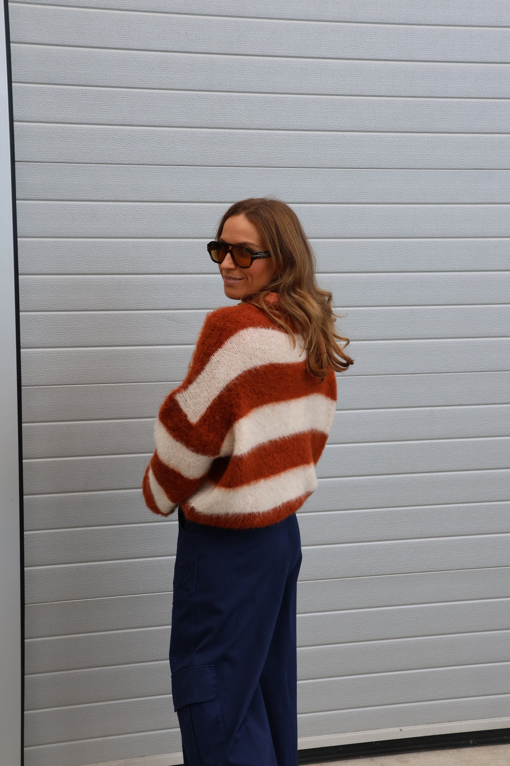 Kiana gestreepte fluffy knit roest