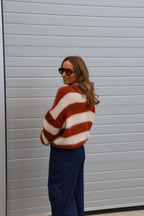 Kiana gestreepte fluffy knit roest
