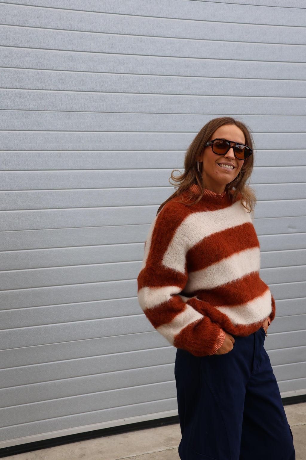 Kiana gestreepte fluffy knit roest