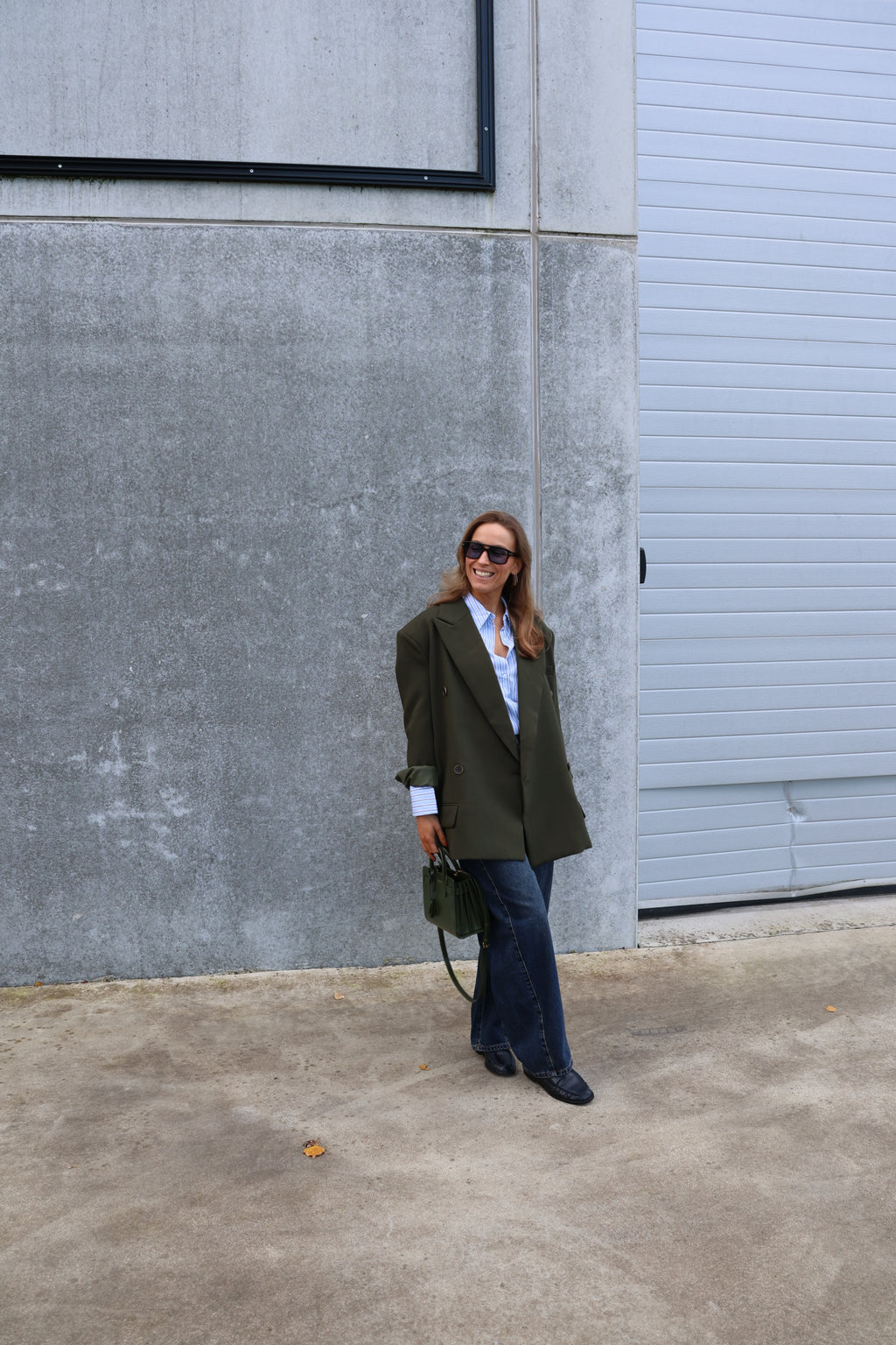 Manon barrel jeans dark denim met detail