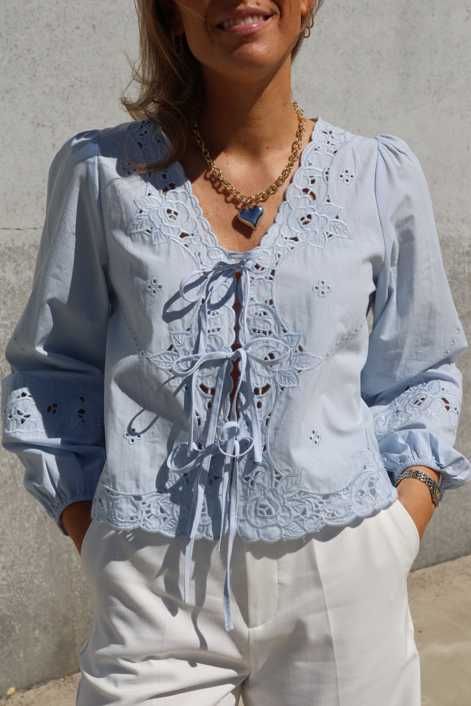 Nena blouse met details blauw