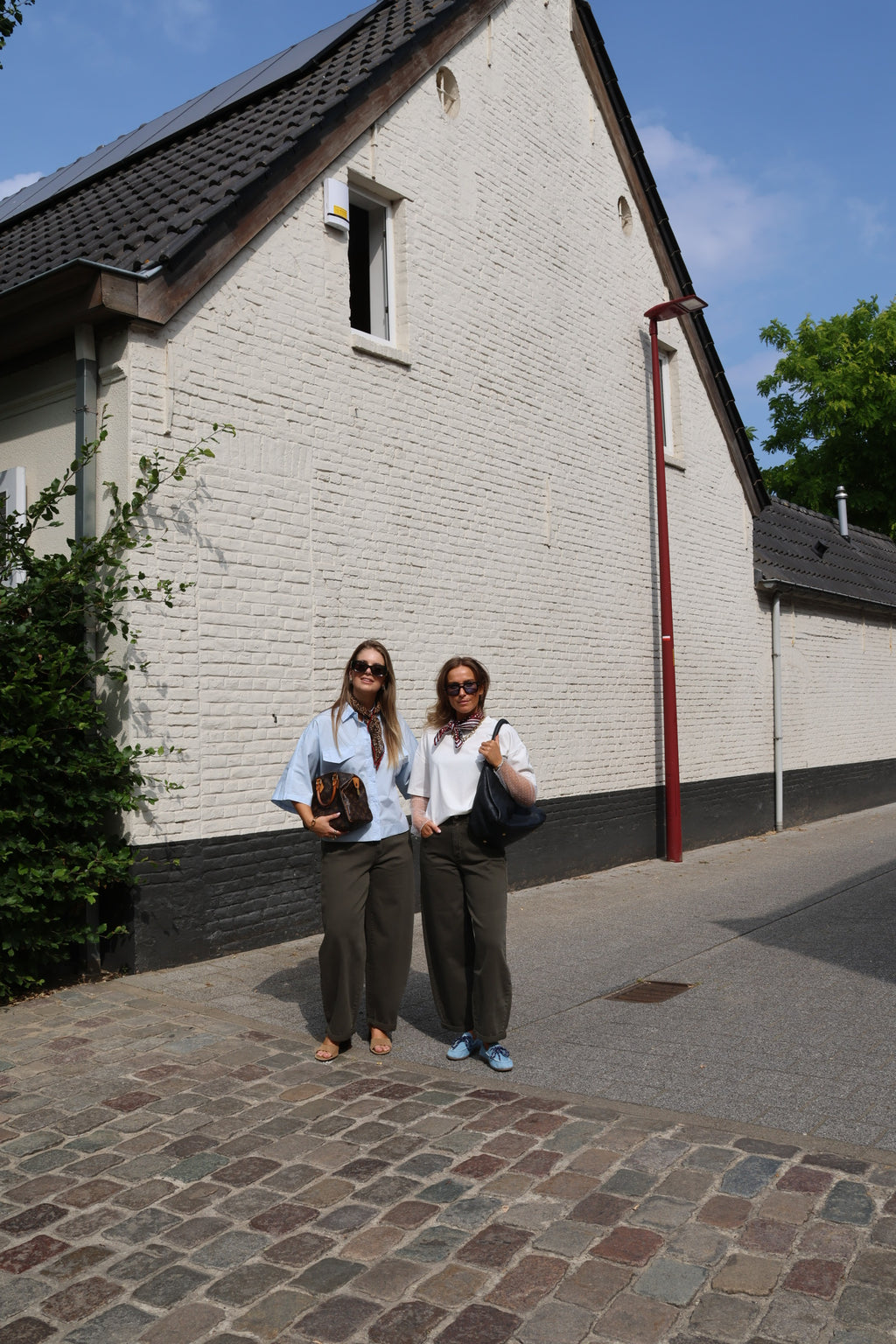 Lotte hemdje met korte mouwen lichtblauw