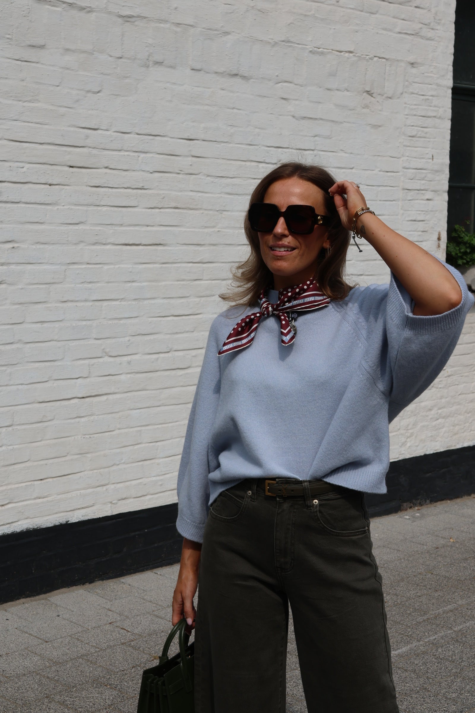 Luka round neck pull lichtblauw