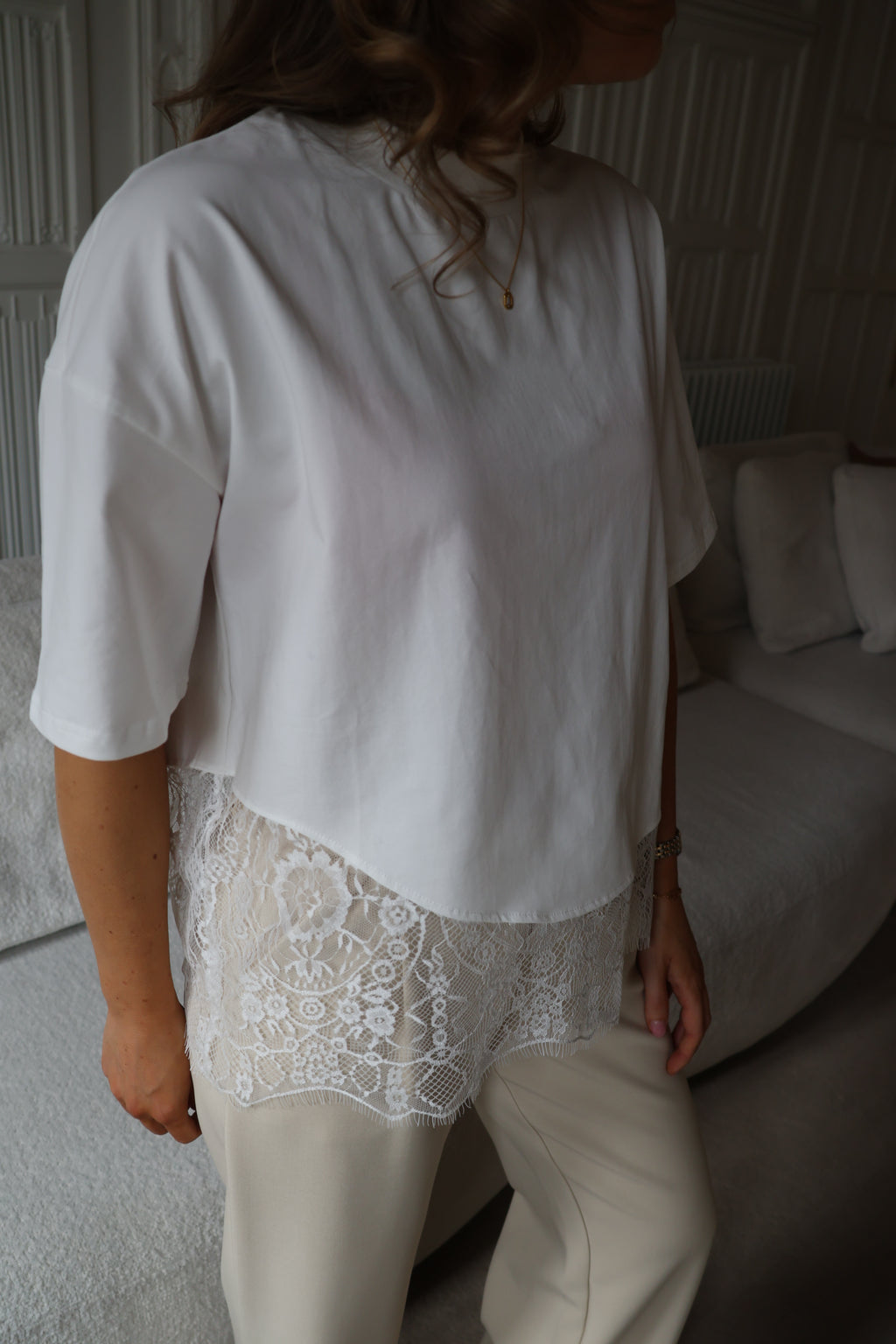 PRE-ORDER Millie lace T-shirt wit