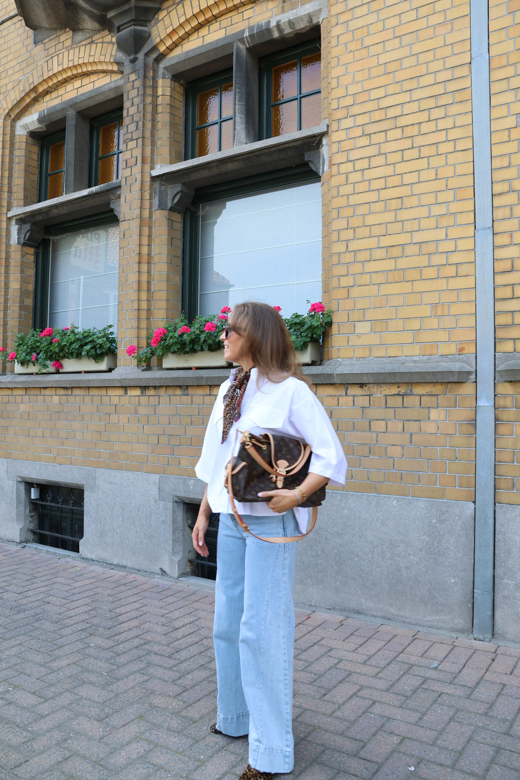 Calista wide leg jeans met detail