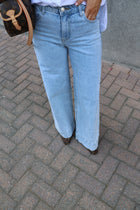 Calista wide leg jeans met detail