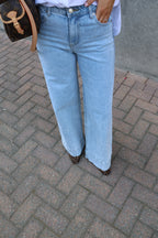 Calista wide leg jeans met detail