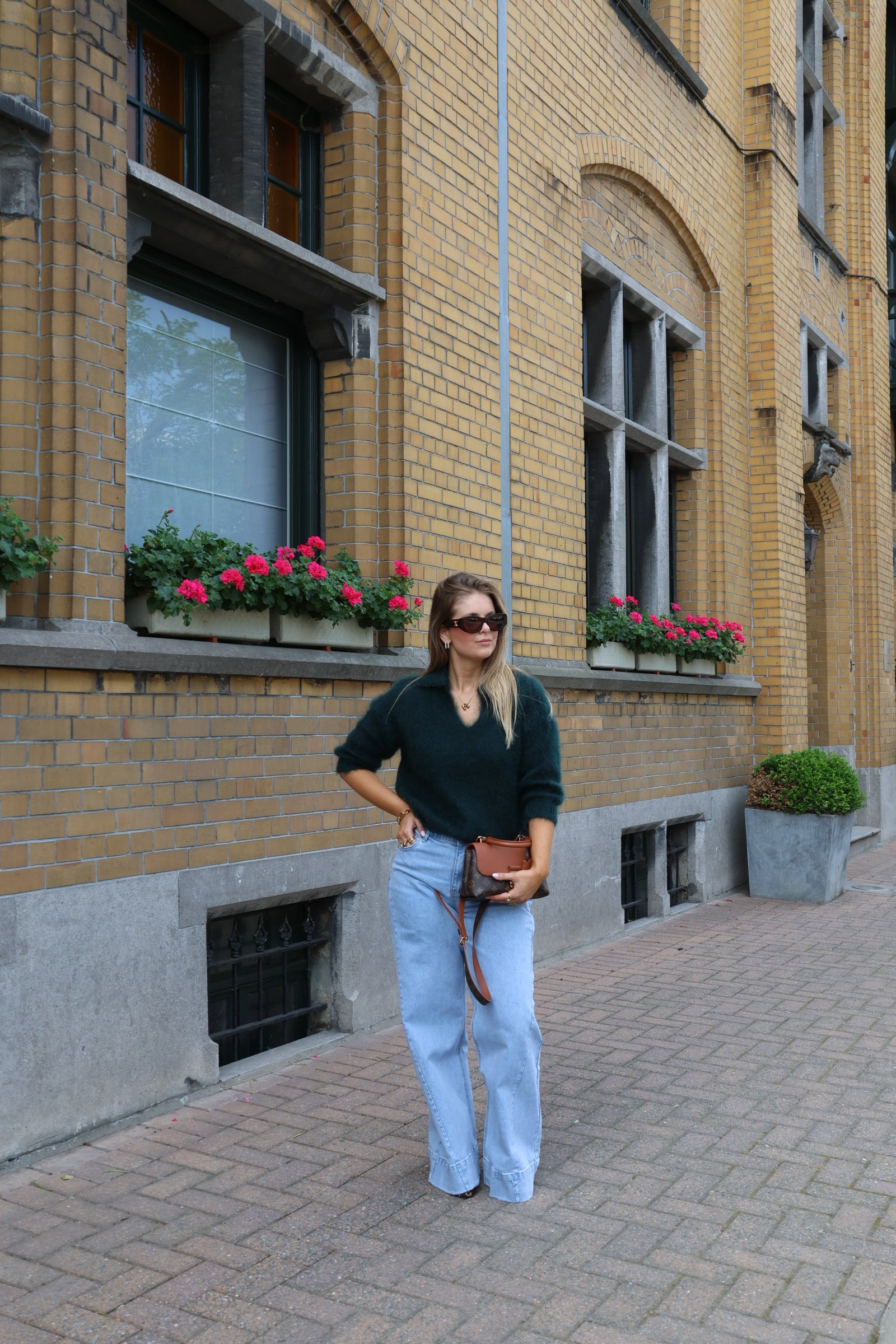 Calista wide leg jeans met detail