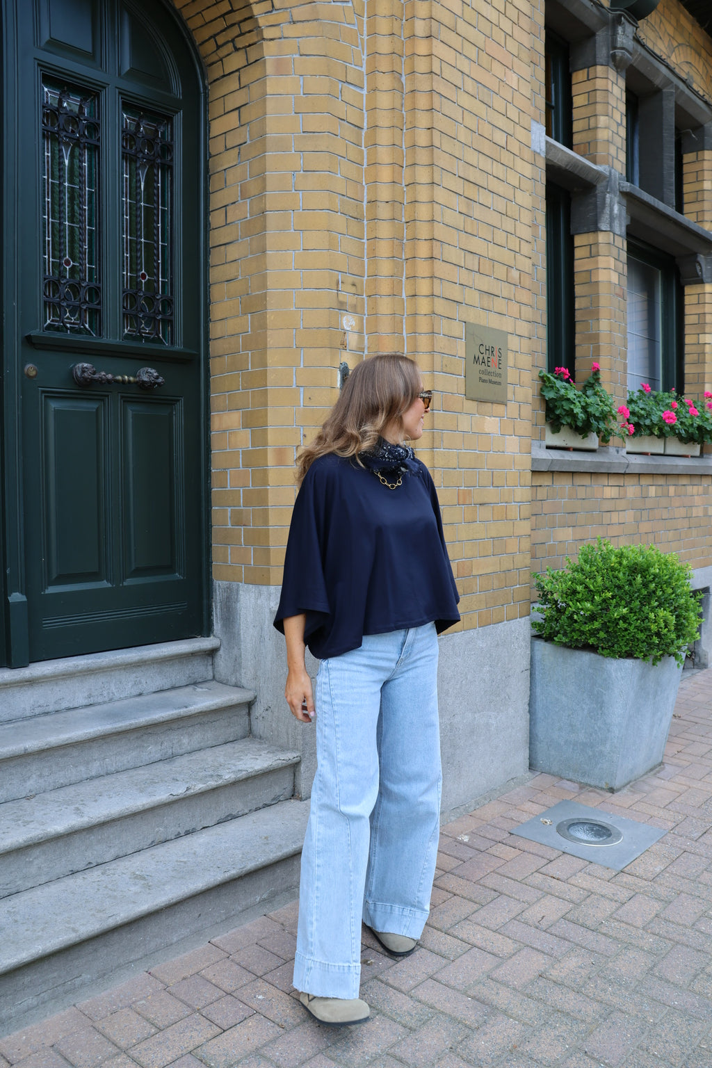 Calista wide leg jeans met detail