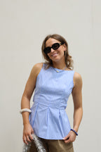 Emilia gestreepte top met open rug blauw/wit