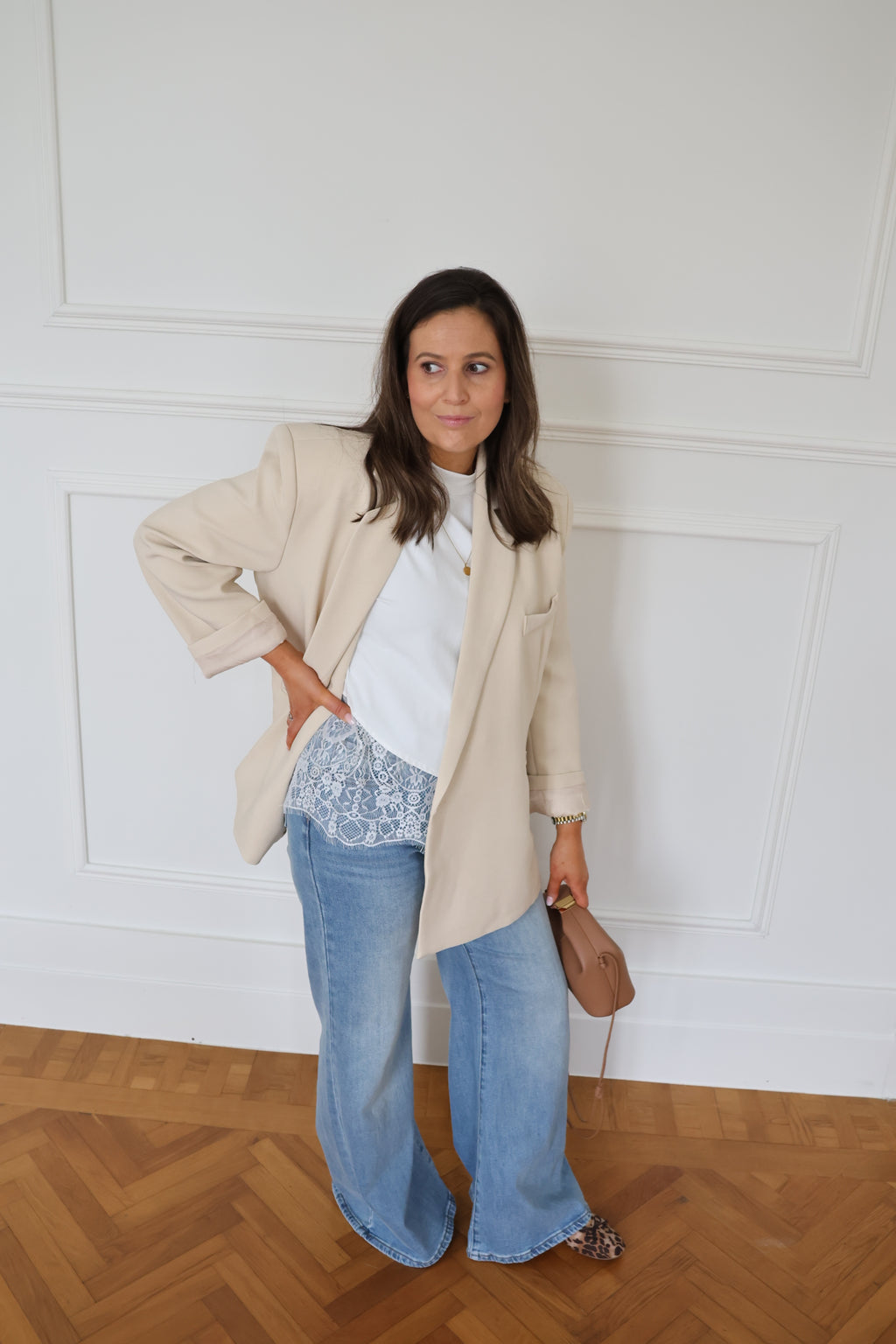 PRE-ORDER Millie lace T-shirt wit