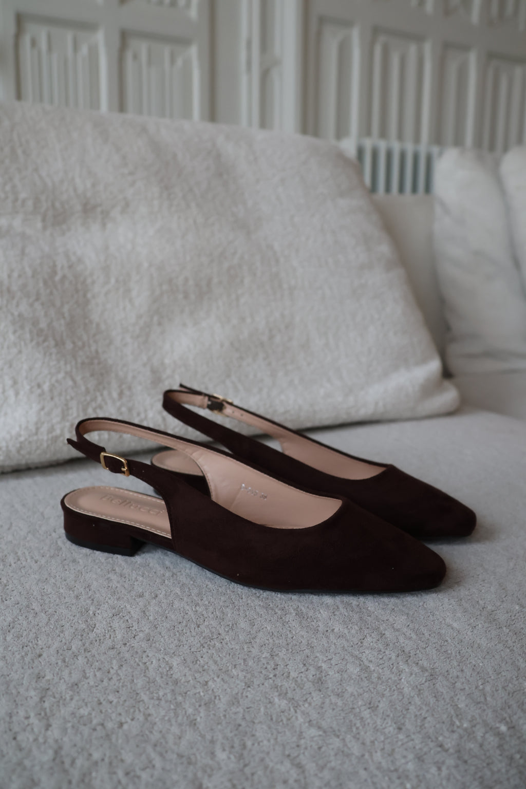 Nomi slingbacks bruin