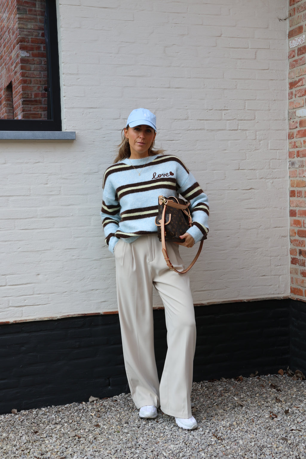 Mina love knit lichtblauw/bruin