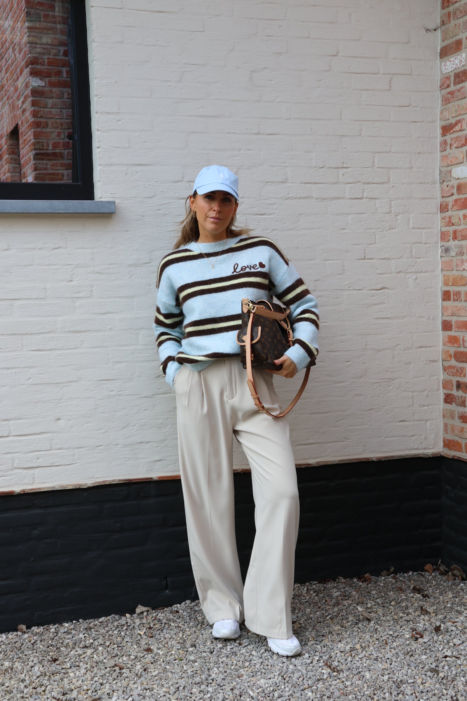 Mina love knit lichtblauw/bruin