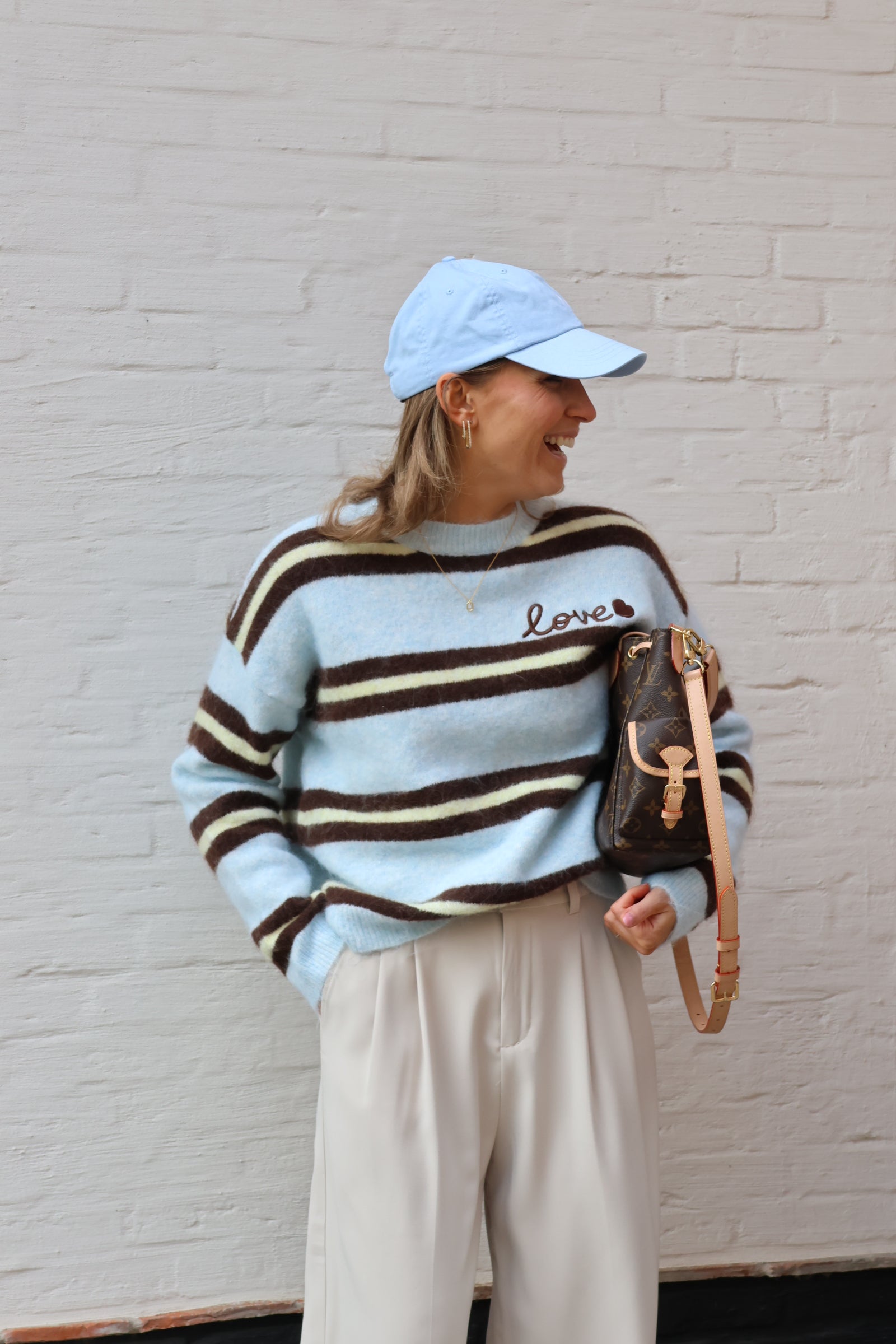 Mina love knit lichtblauw/bruin