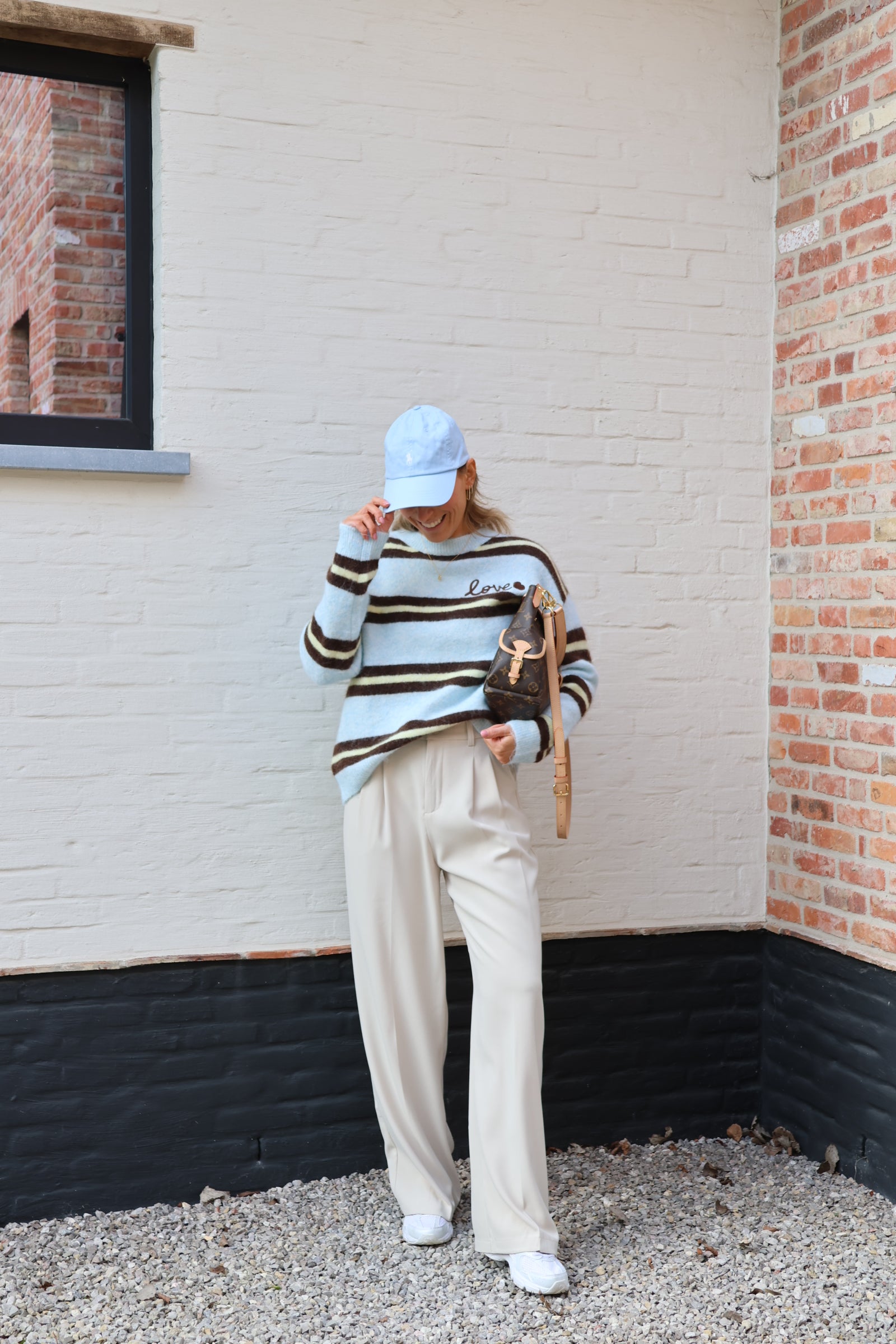 Mina love knit lichtblauw/bruin