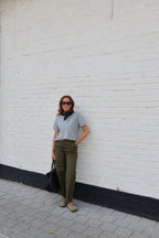 Barrel broek met knoopdetail army green