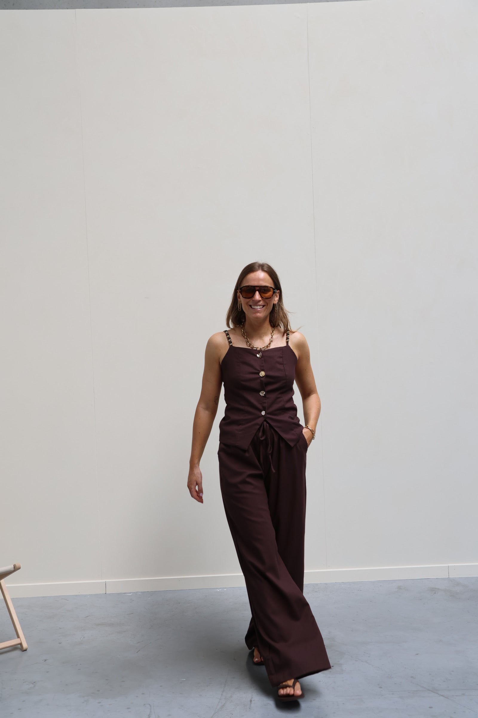 Elodie top met detail bruin