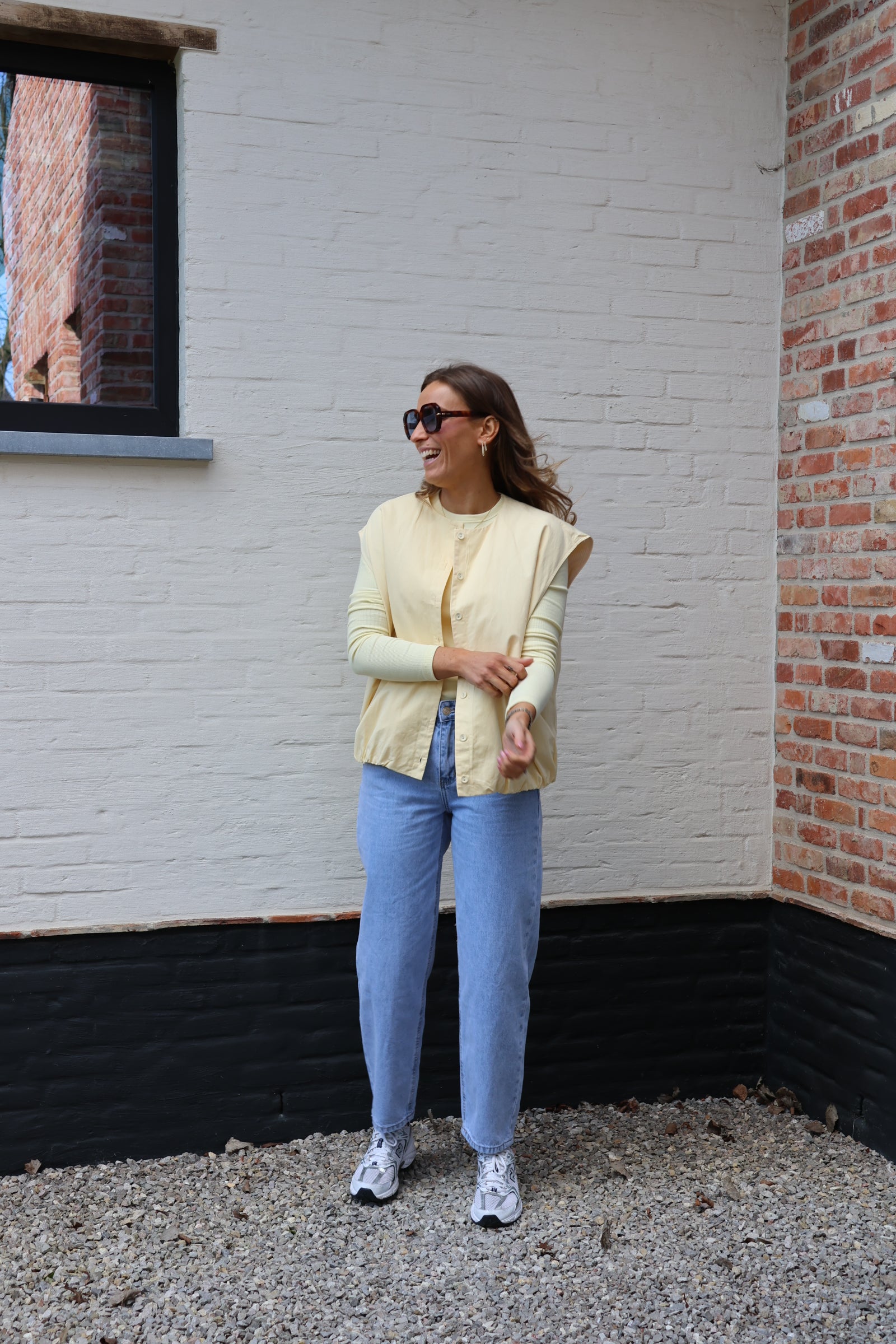 Virginie mouwloos vestje geel