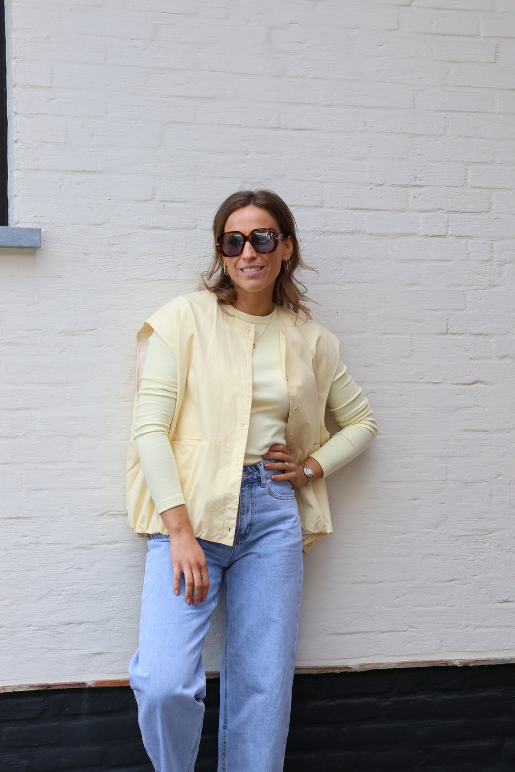 Virginie mouwloos vestje geel