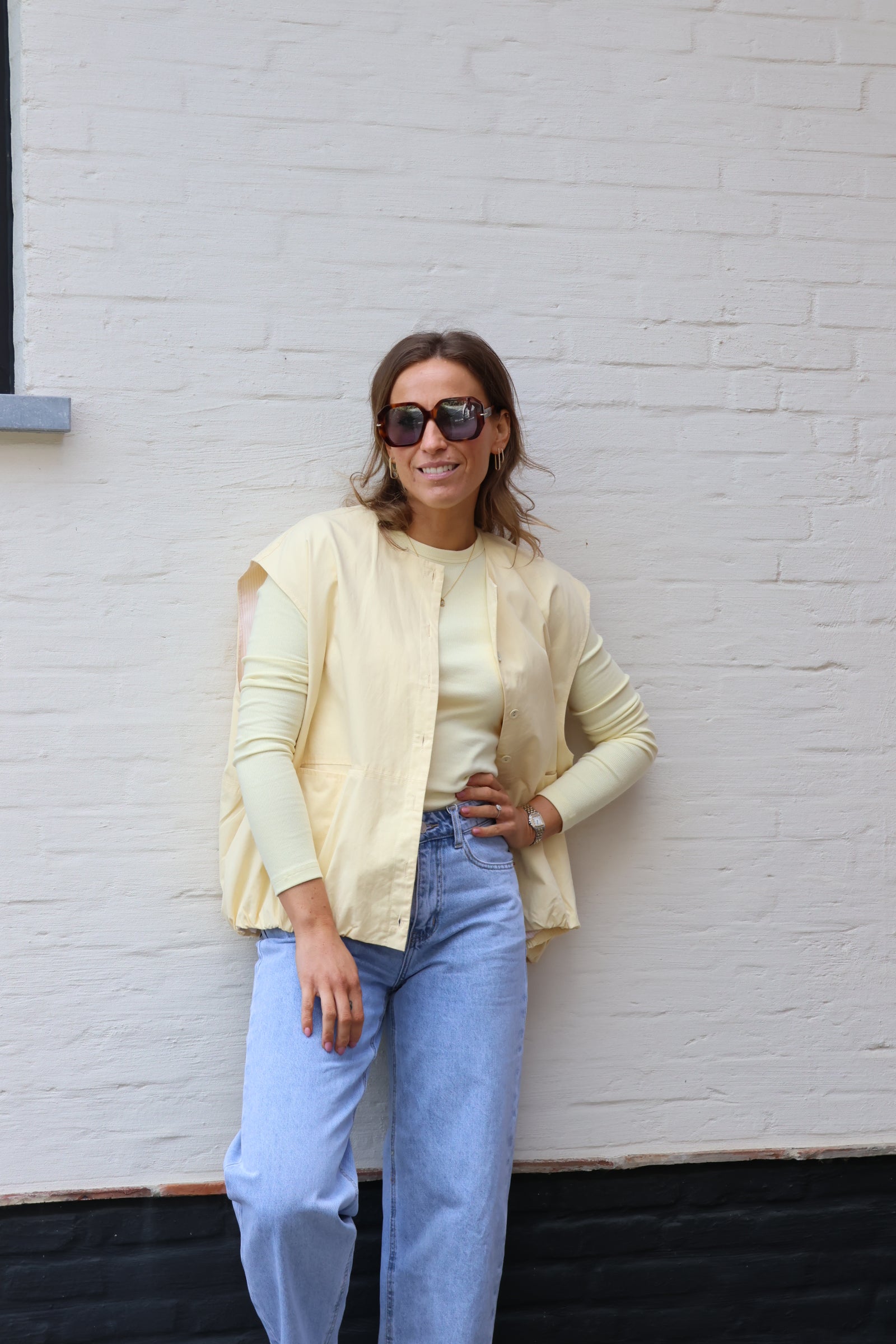 Virginie mouwloos vestje geel