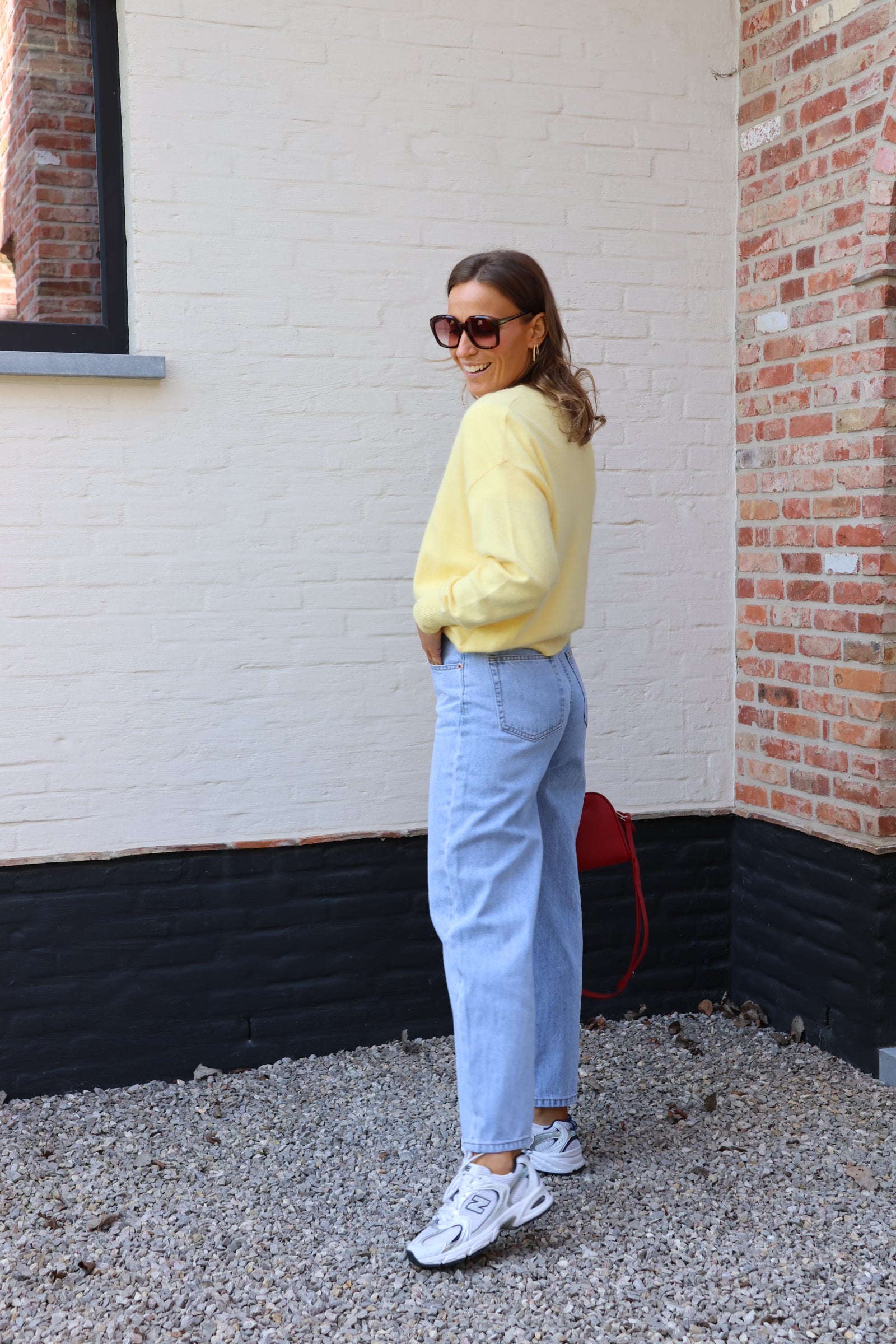 Manon V-neck knit geel