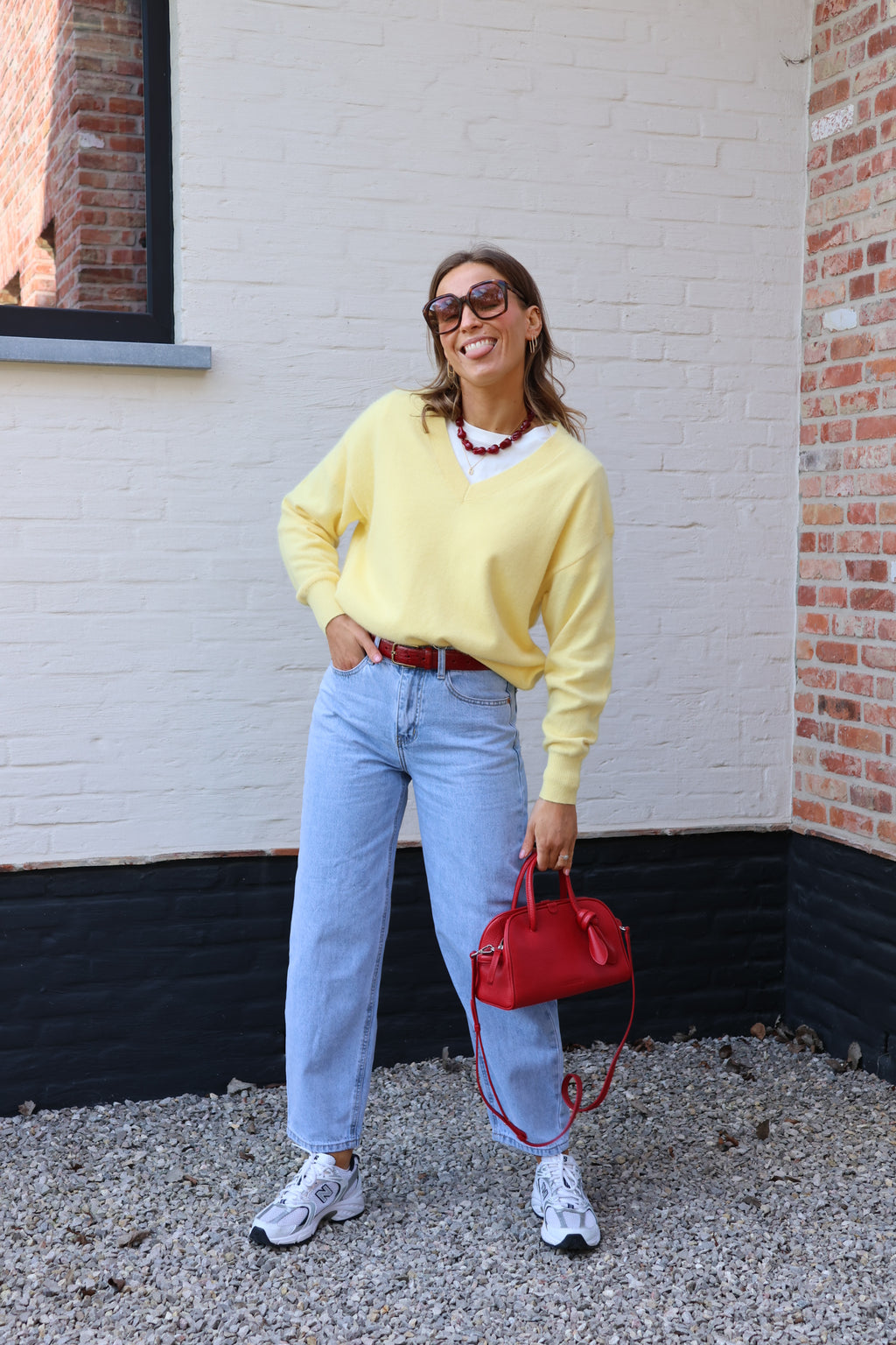 Manon V-neck knit geel