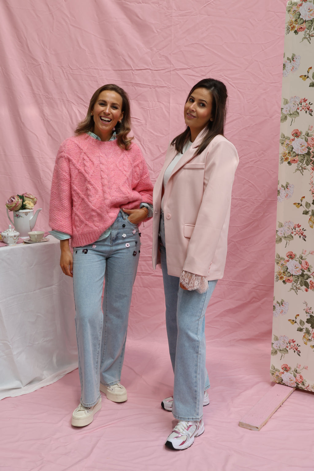 Daphne pink lace blazer