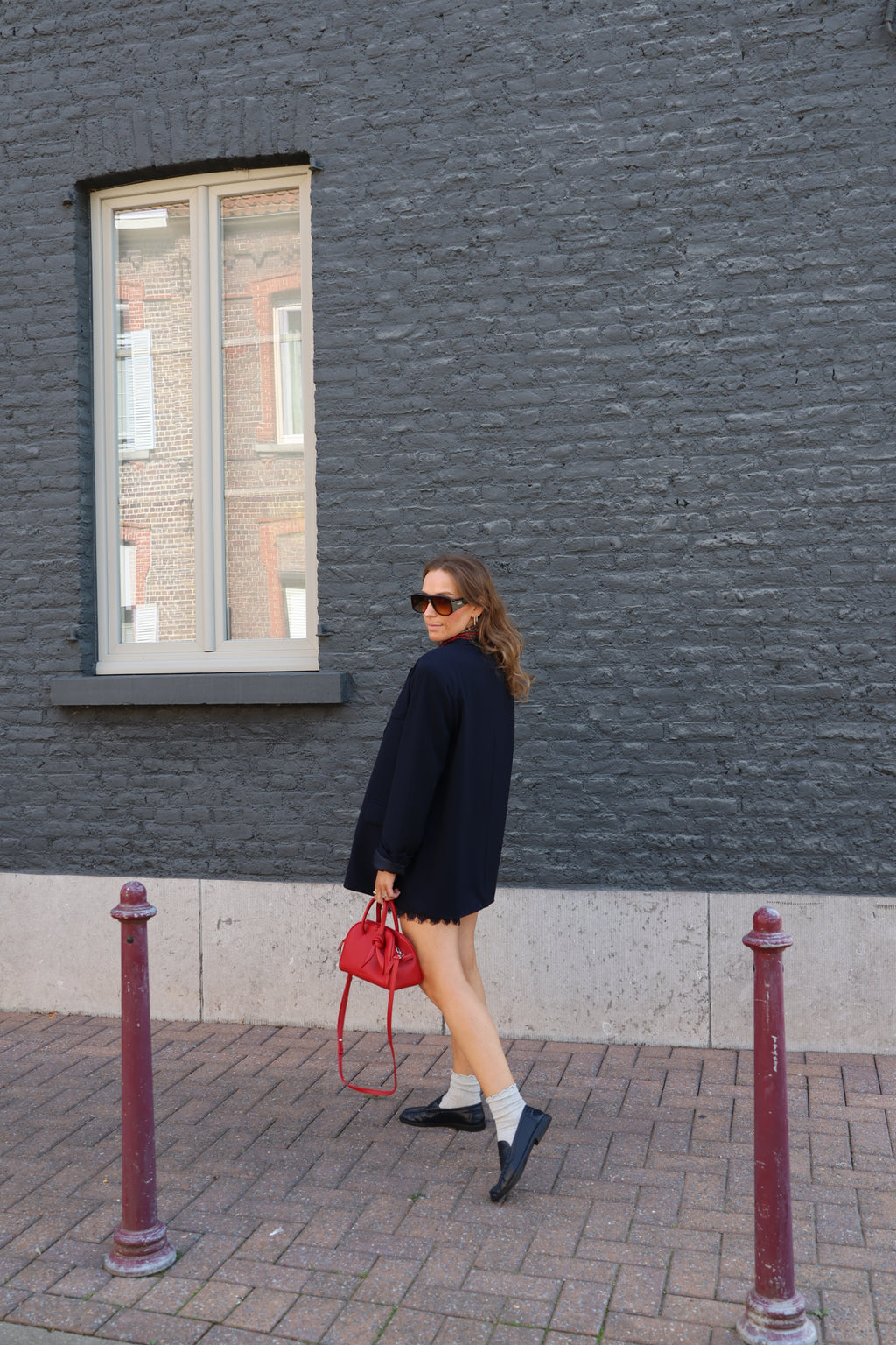 Rune lace short marine