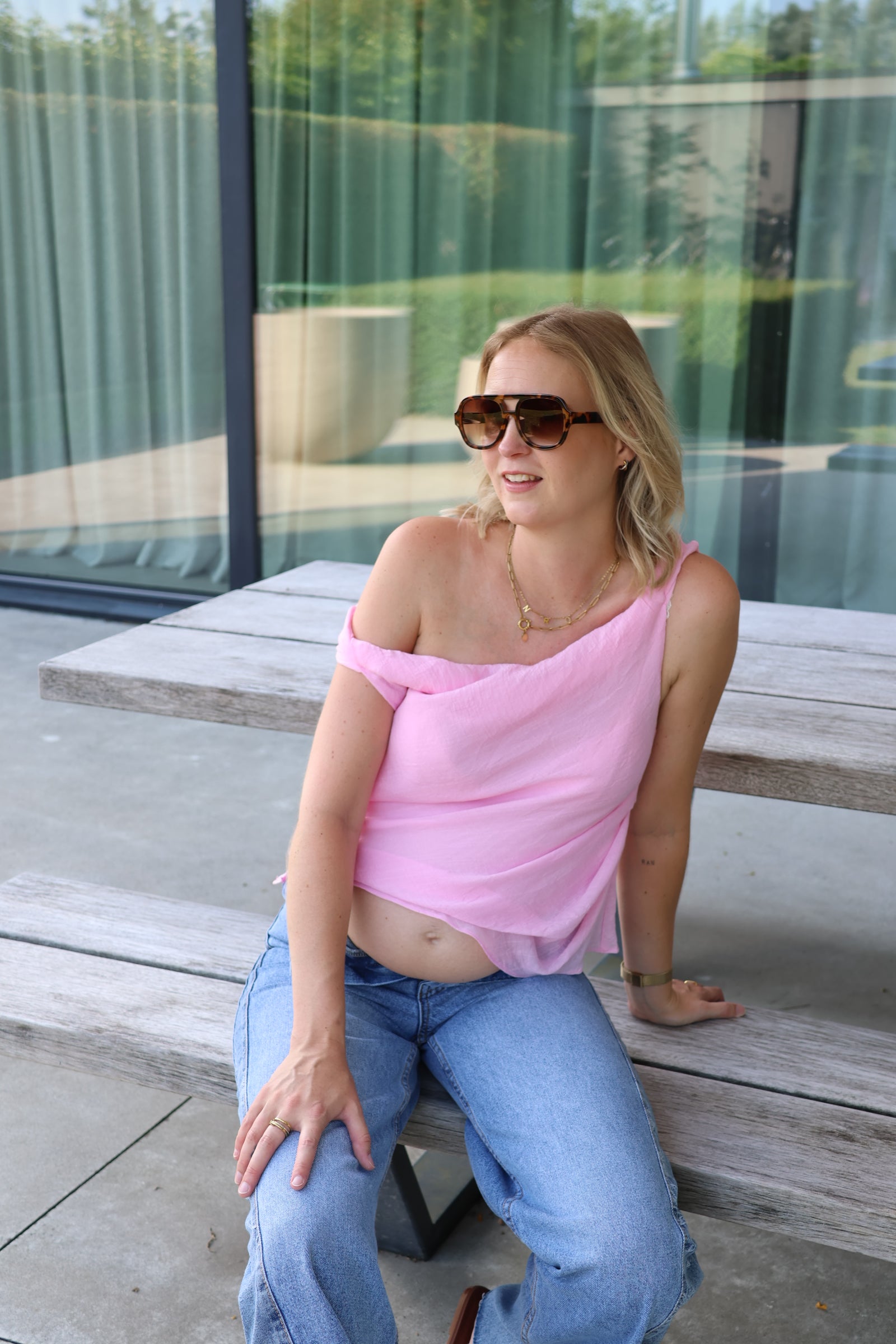Sara top met detailmouw