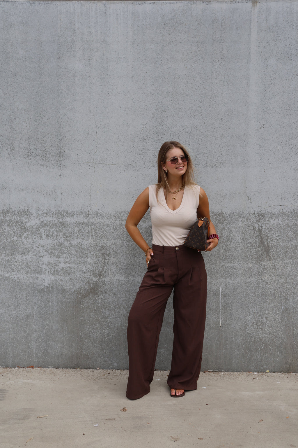 Yara pantalon met detail bruin