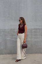 Ellie top met V-hals bordeaux