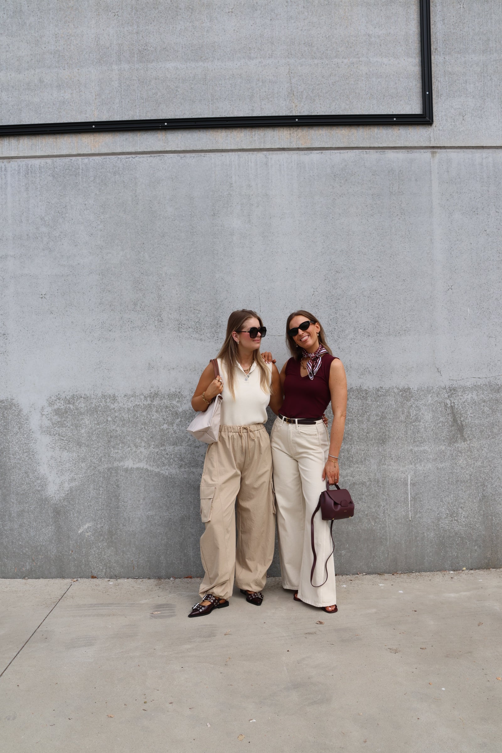 Lilly wide leg jeans met detail beige