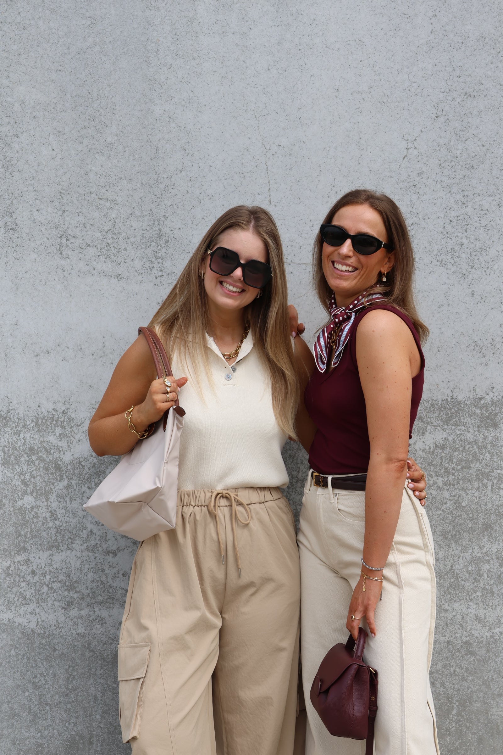 Livia mouwloze polo beige