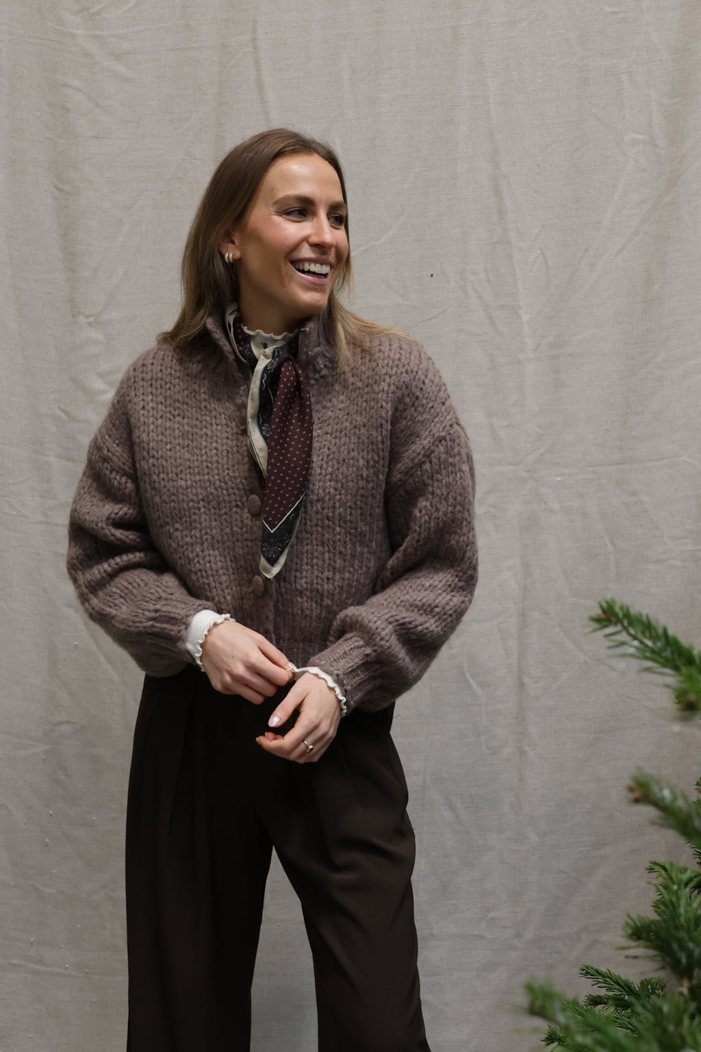Esther cardigan taupe