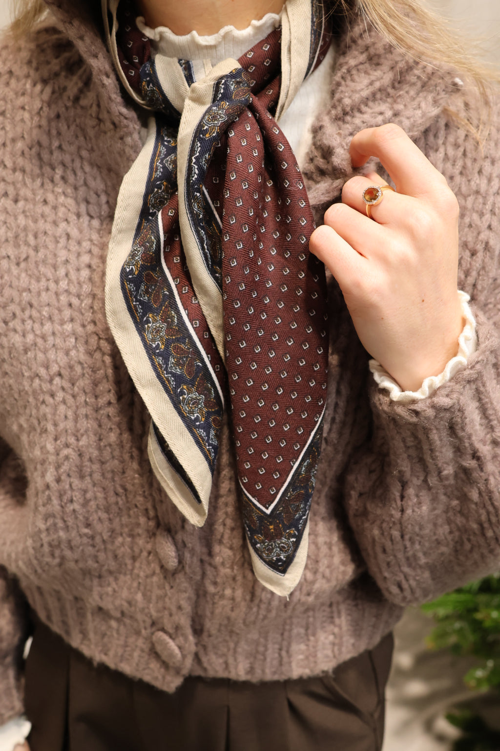 Juline sjaaltje bruin/marine